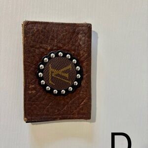 LV card holder
